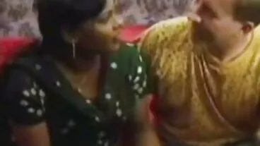 বাবিটার সিটার মিসেস সিংহ এবং তার ম্যানে বাংলা মুভি চোদাচুদি বসের সাথে এফএফএম রয়েছে