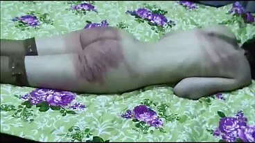 ফোয়ারা সুন্দরী বাংলা চুদা চুদী বালিকা গুদ